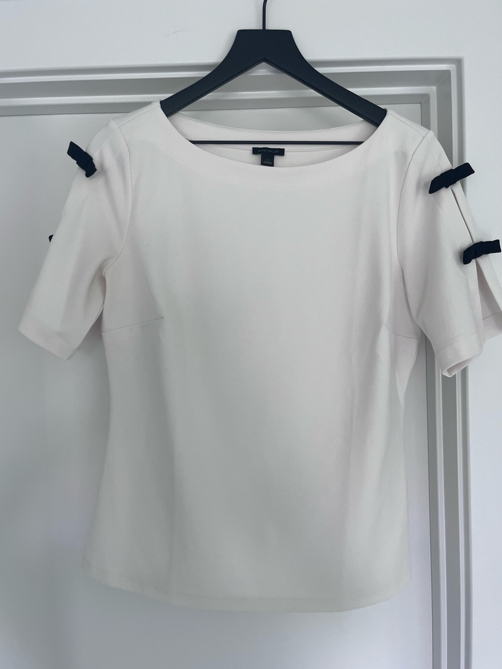 Ann Taylor White Short-Sleeve Top with Black Bow Accents